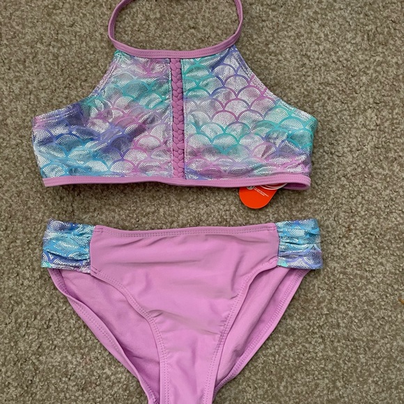 Girls bathing suit - Picture 1 of 2
